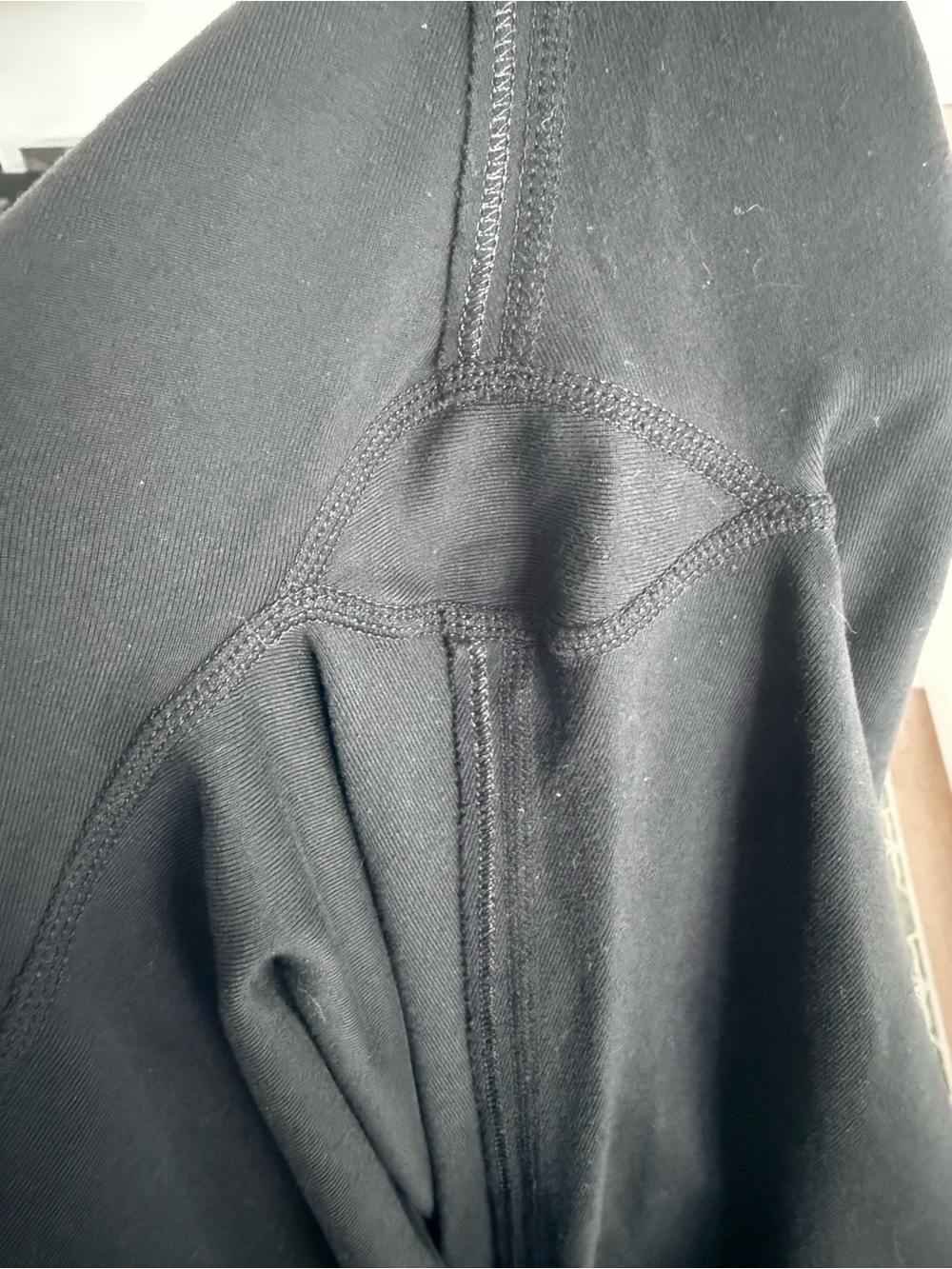 Lululemon Black Mid-Rise Stretch Leggings - Picture 8 of 8